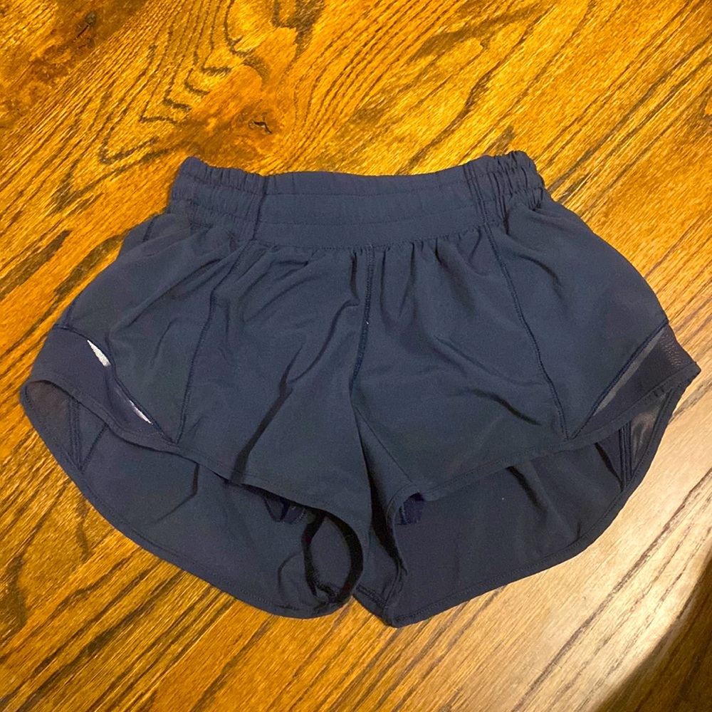 Lululemon Hotty Hot Shorts 2.5 inch inseam